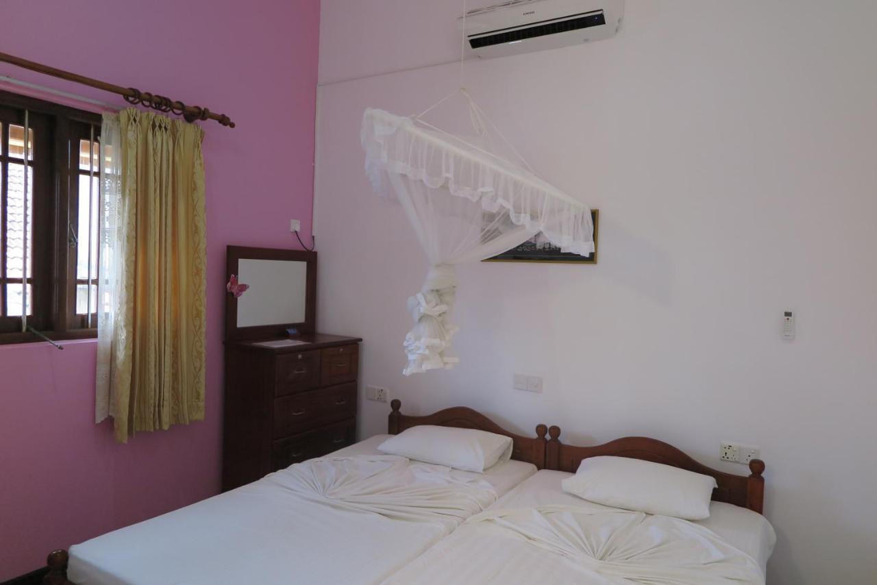 Villa16Hikkaduwa Habitación foto